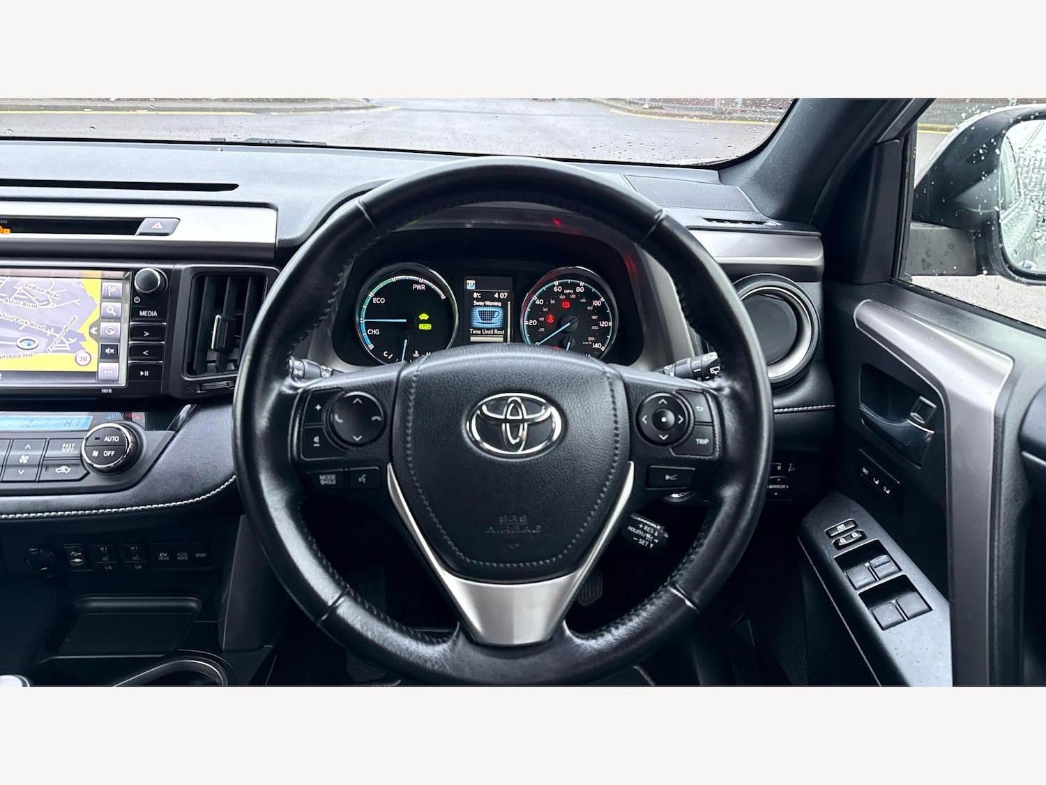 Used Toyota RAV4 2017 for sale - 77612488: Photo 8