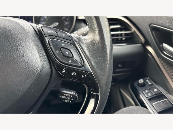 Used Toyota C-HR 2020 for sale - 76214561: Photo 25