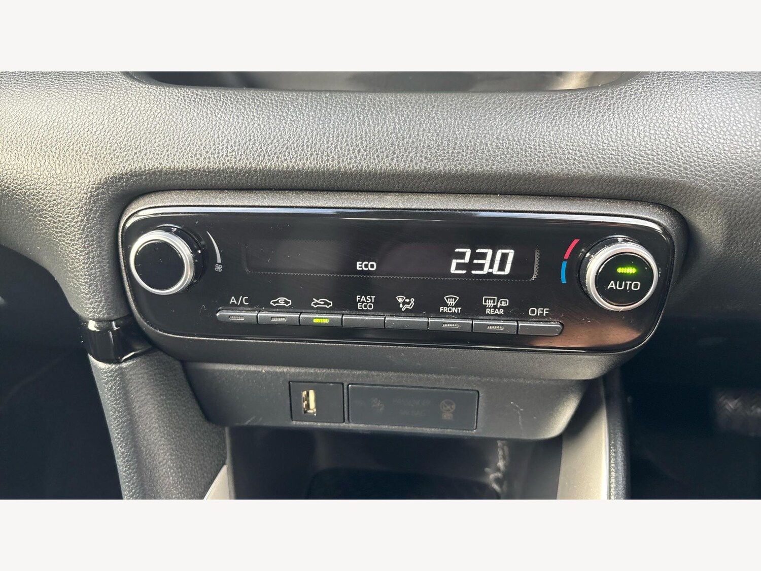 Used Toyota Yaris 2021 for sale - 76498448: Photo 23