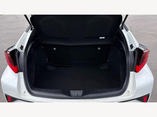 Used Toyota C-HR 2023 for sale - 76201158: Photo 16