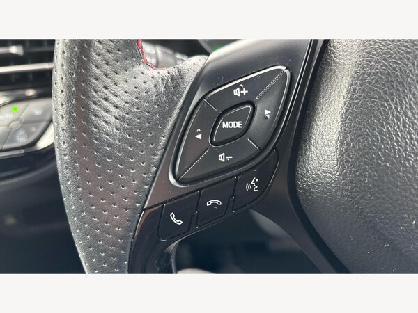 Used Toyota C-HR 2023 for sale - 76201158: Photo 24