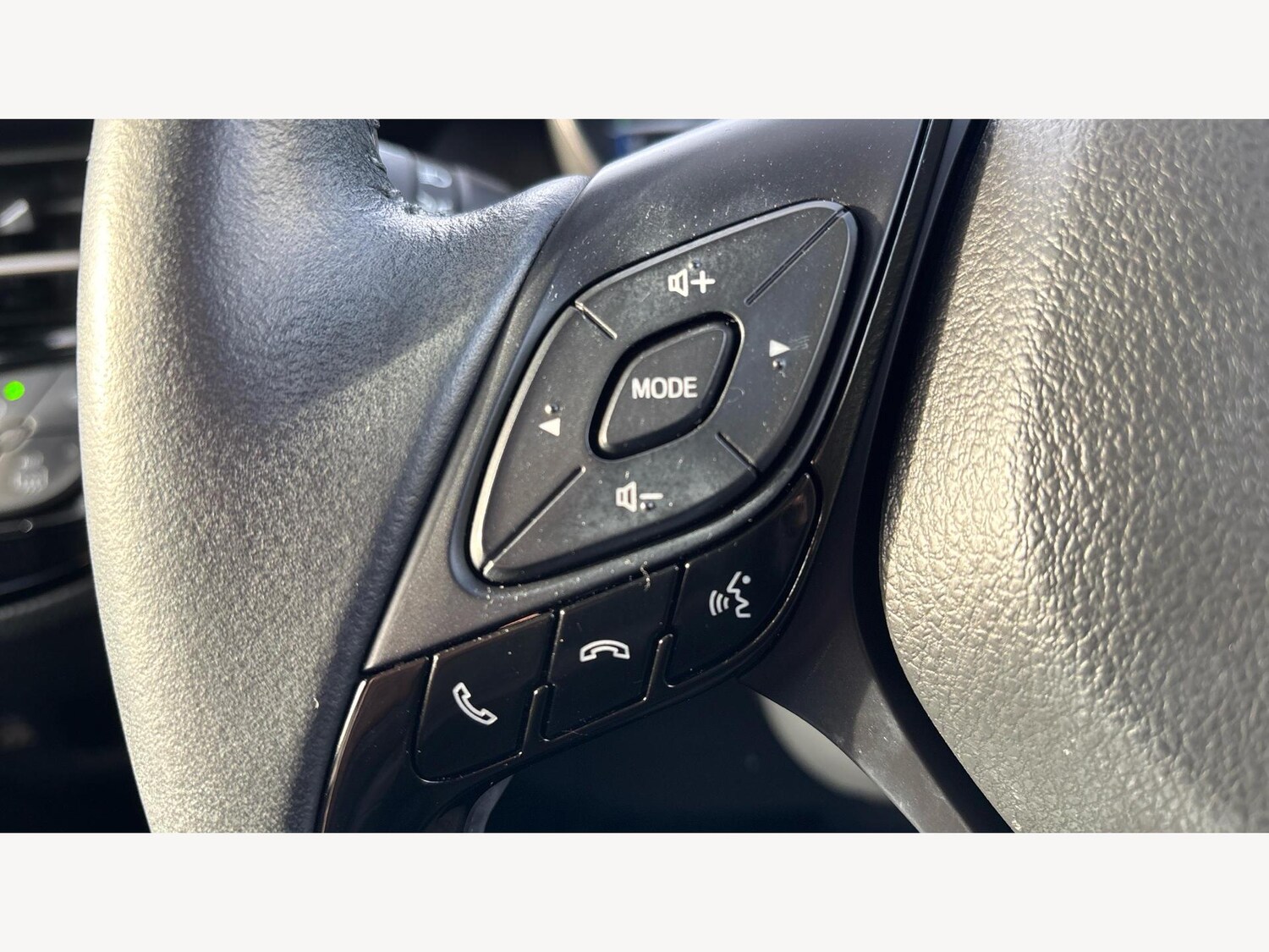 Used Toyota C-HR 2022 for sale - 77291009: Photo 24