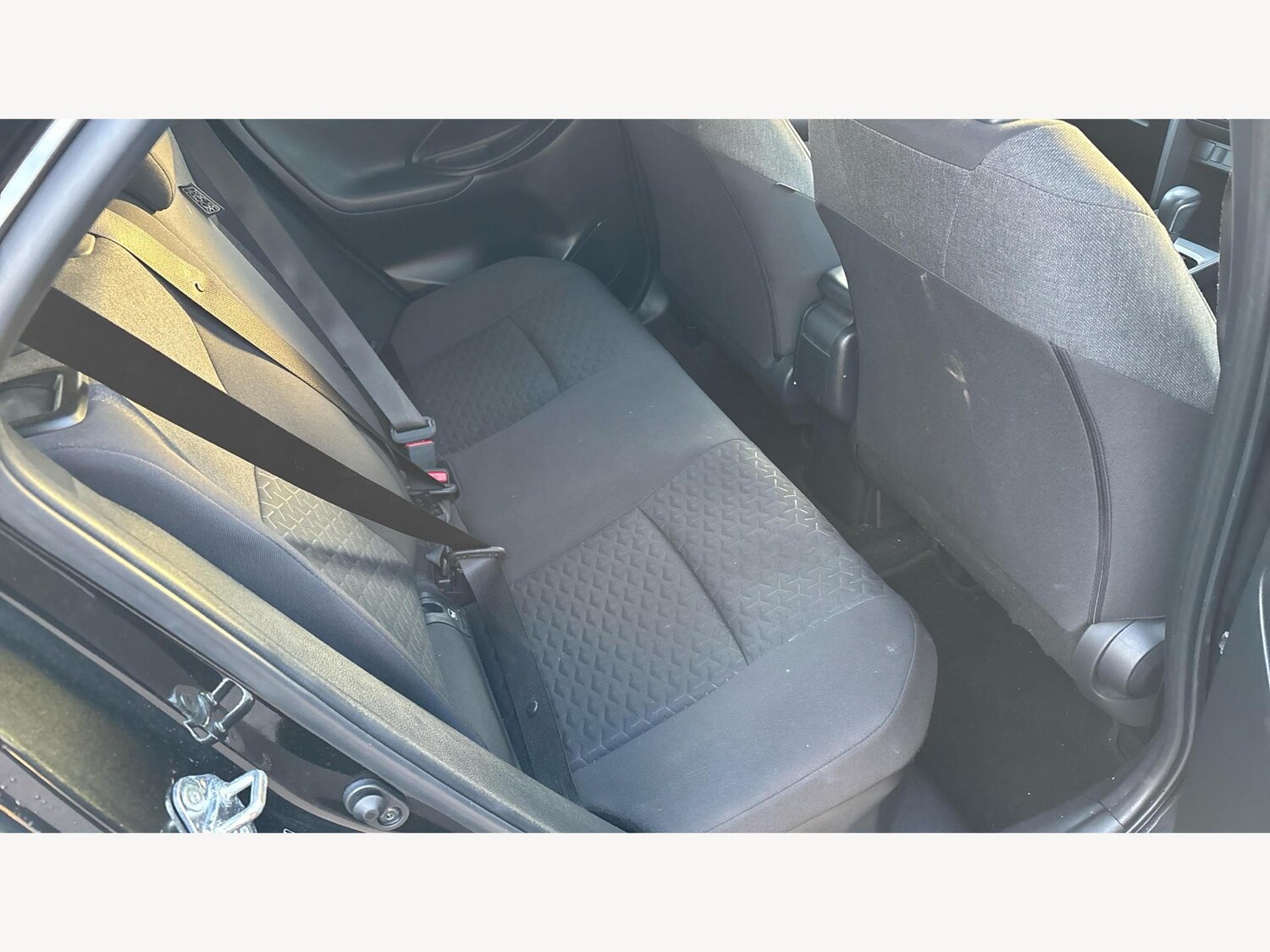Used Toyota Yaris Cross for sale - 77267824: Photo 14