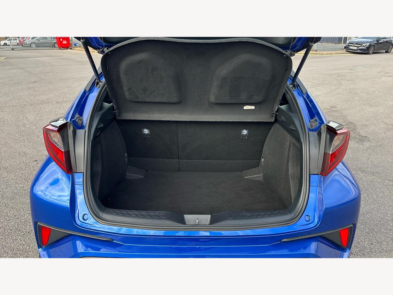 Used Toyota C-HR 2022 for sale - 76336299: Photo 16