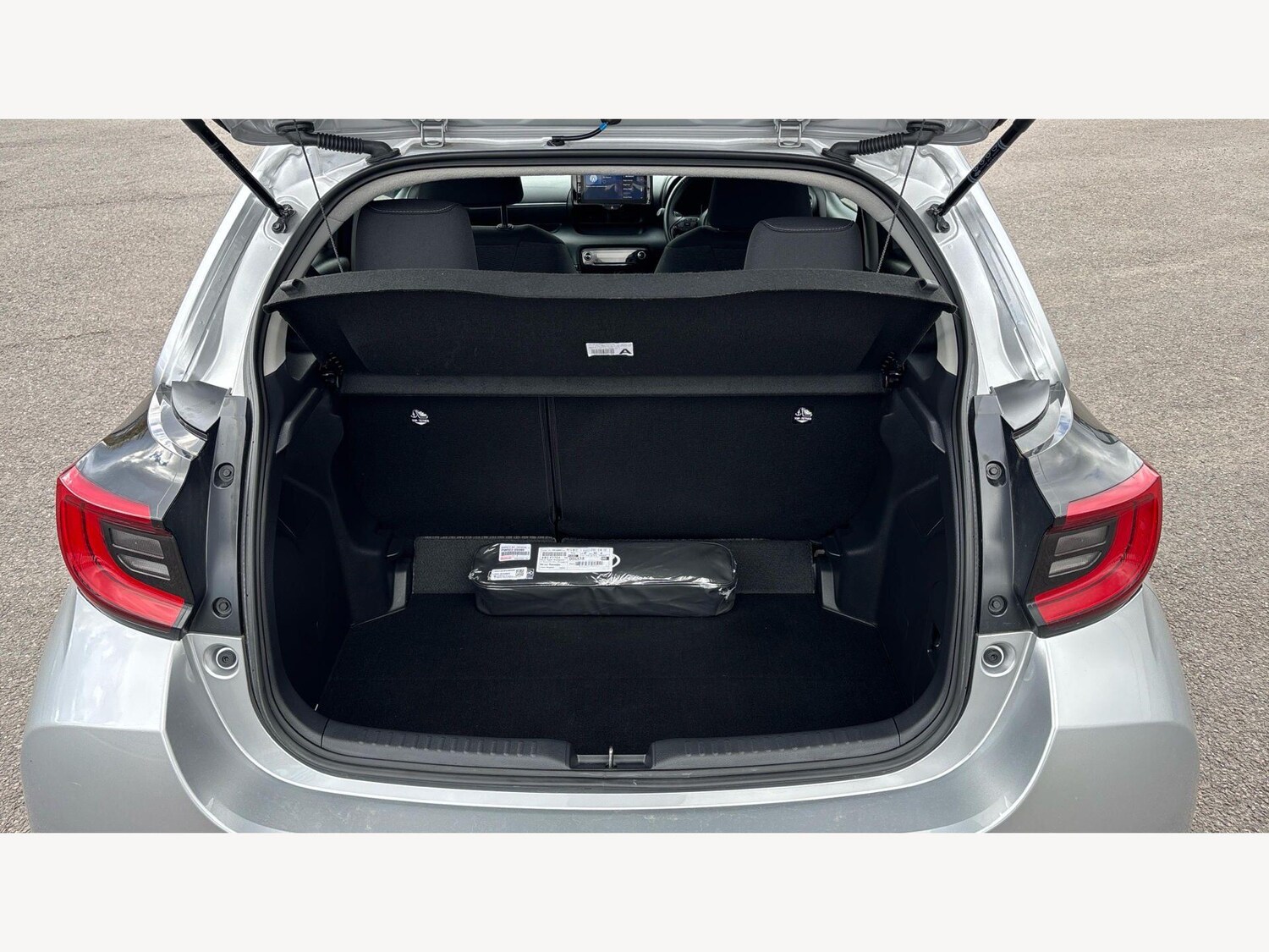 Used Toyota Yaris 2024 for sale - 78086805: Photo 16