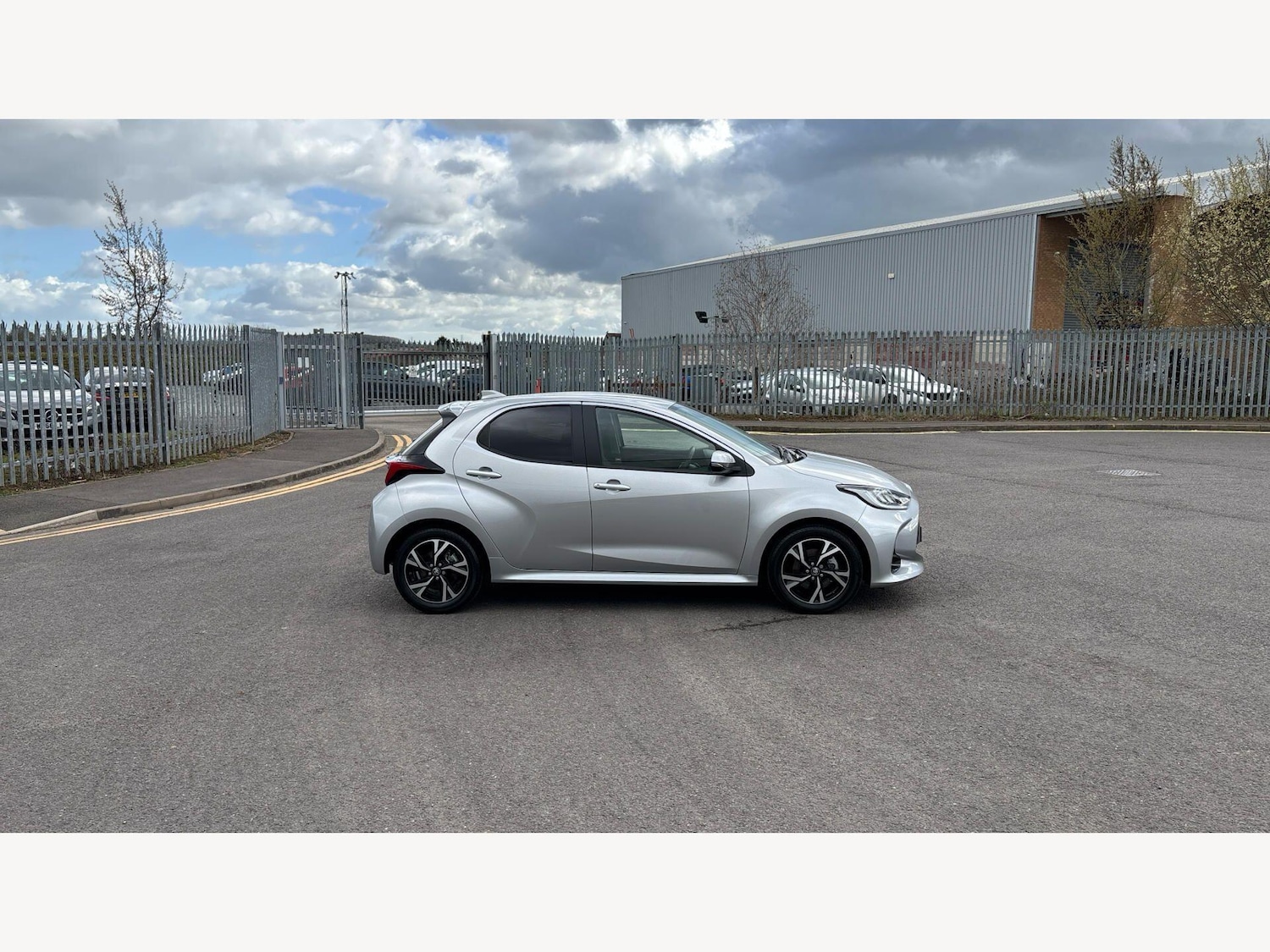 Used Toyota Yaris 2024 for sale - 78086805: Photo 18