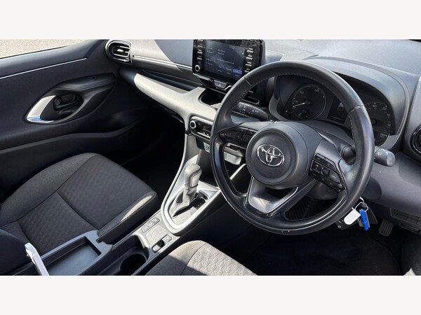 Used Toyota Yaris 2022 for sale - 76326257: Photo 13
