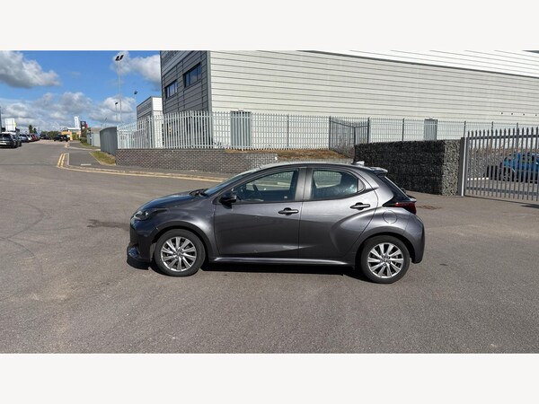 Used Toyota Yaris 2022 for sale - 76326257: Photo 19