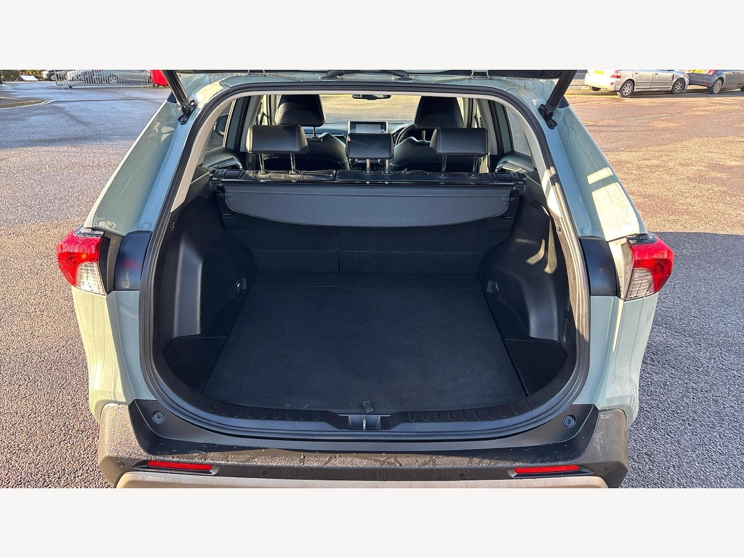 Used Toyota RAV4 2022 for sale - 77109683: Photo 16