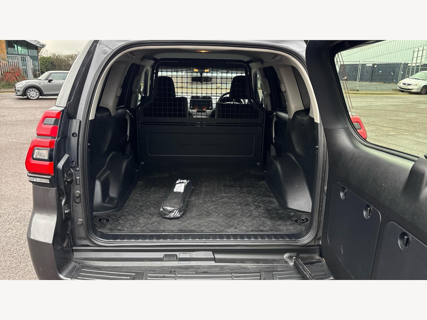 Used Toyota Land Cruiser 2022 for sale - 76701952: Photo 16