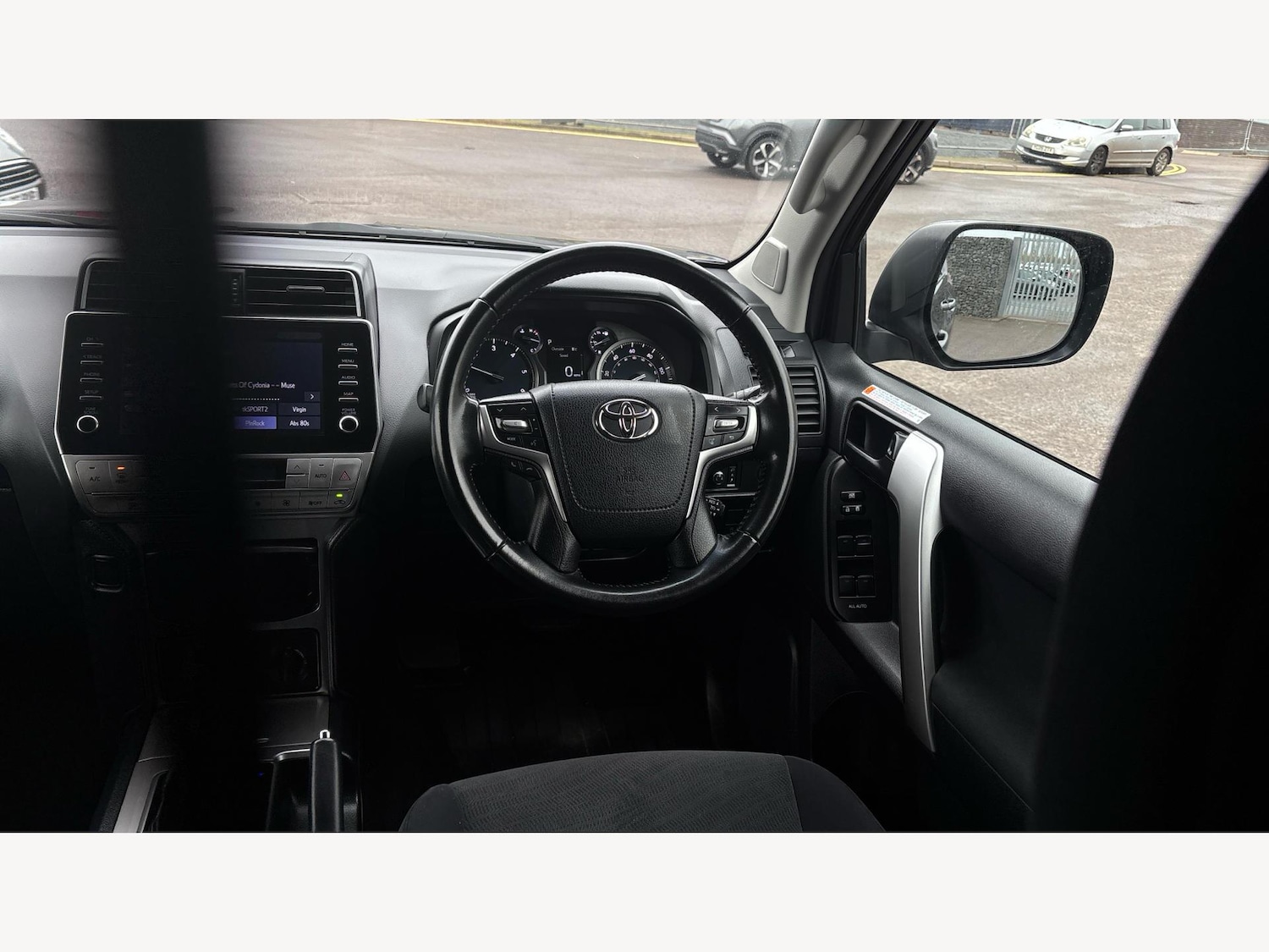 Used Toyota Land Cruiser 2022 for sale - 76701952: Photo 8