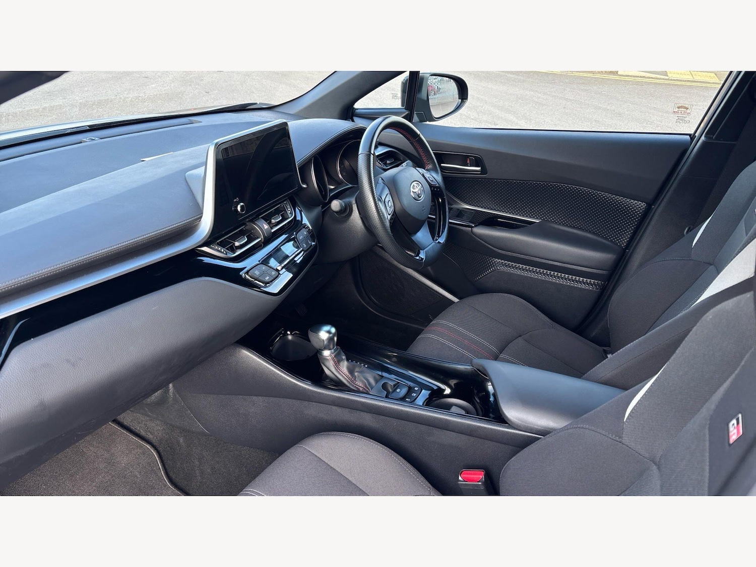 Used Toyota C-HR 2023 for sale - 78072215: Photo 12