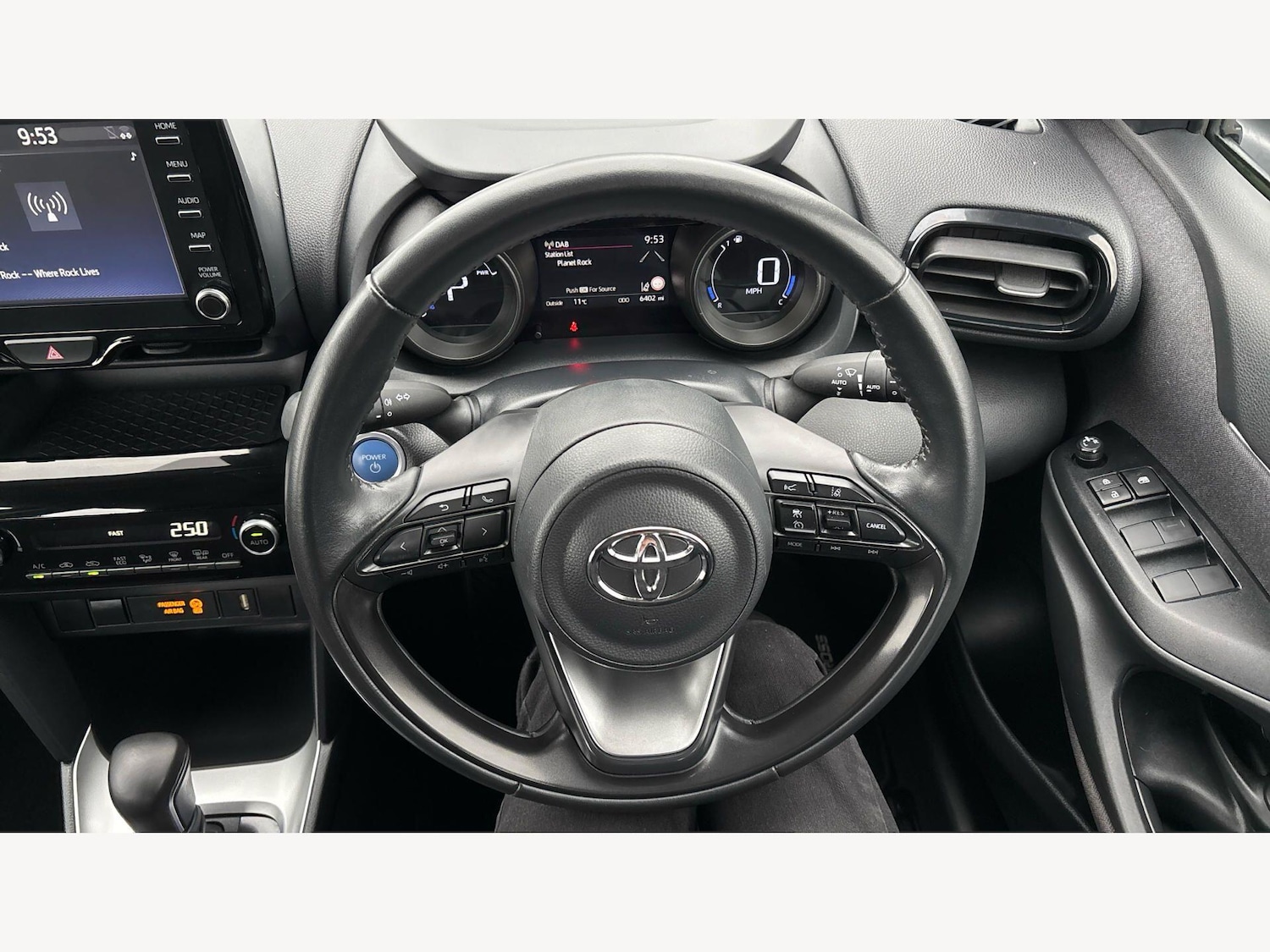 Used Toyota Yaris Cross 2023 for sale - 78170415: Photo 10