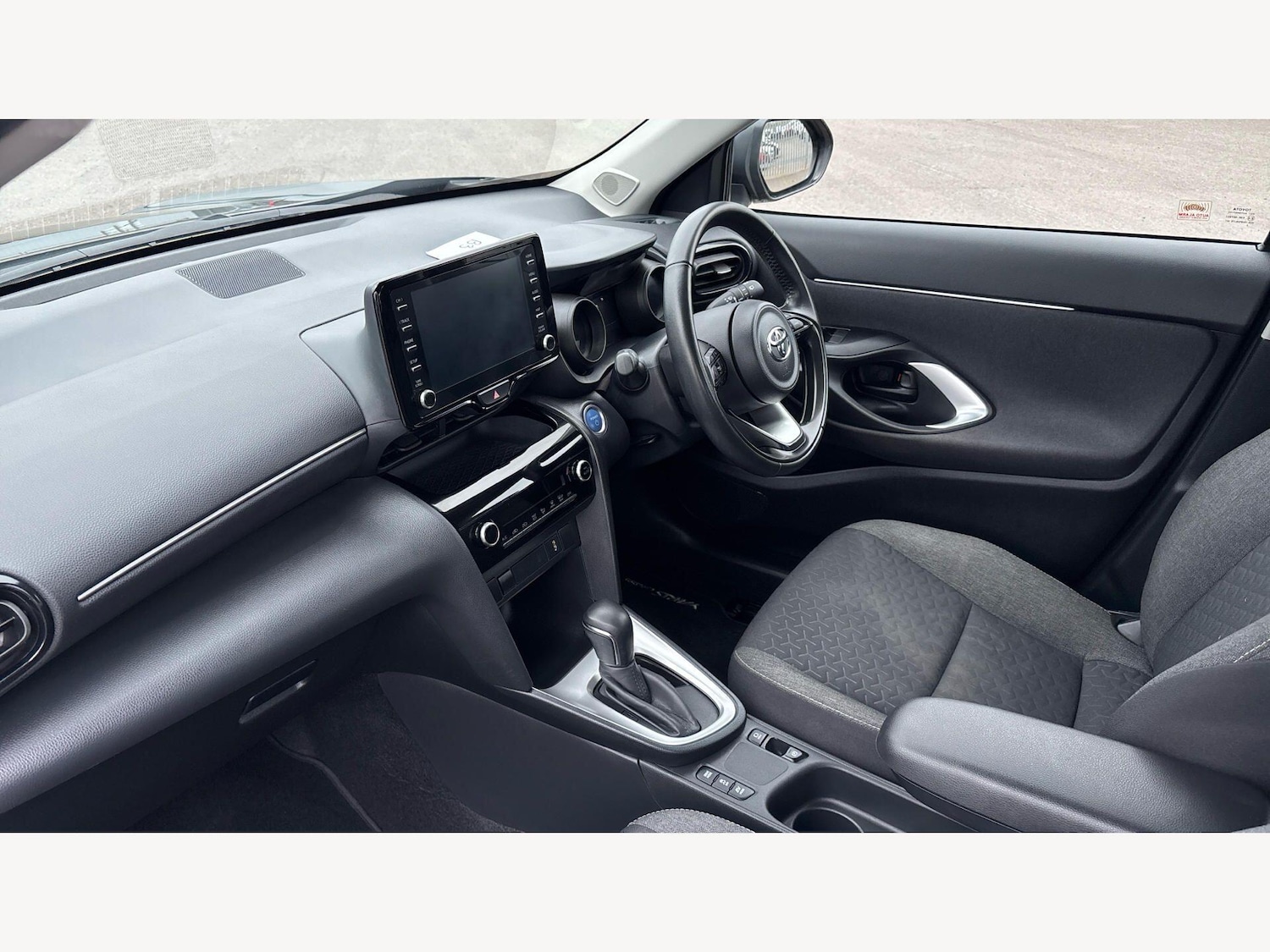 Used Toyota Yaris Cross 2023 for sale - 78170415: Photo 12