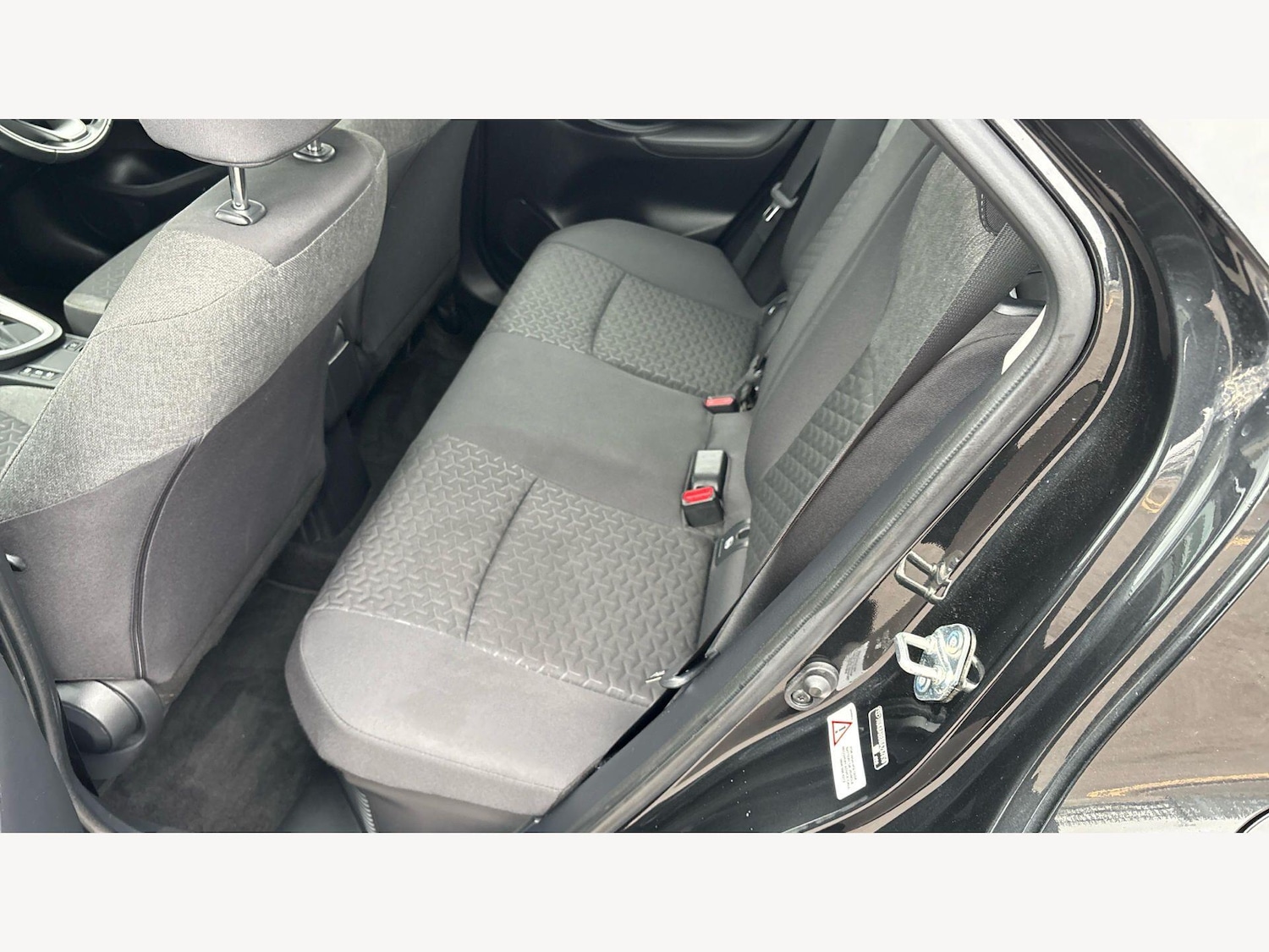 Used Toyota Yaris Cross 2023 for sale - 78170415: Photo 15