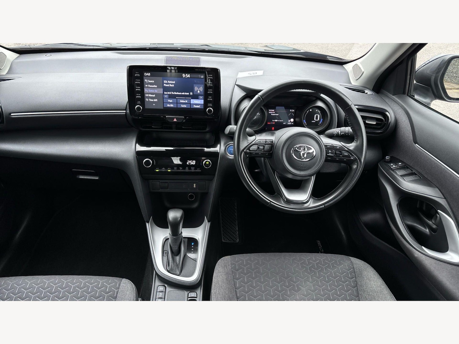 Used Toyota Yaris Cross 2023 for sale - 78170415: Photo 7