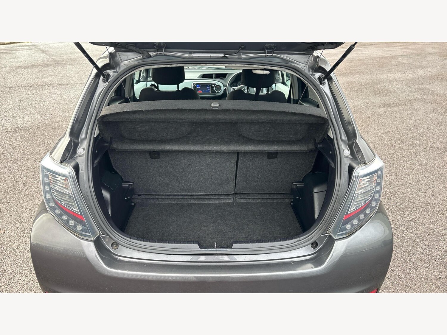 Used Toyota Yaris for sale - 77587159: Photo 16