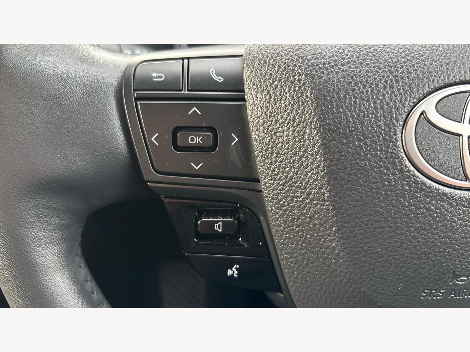 Used Toyota C-HR for sale - 77230341: Photo 24