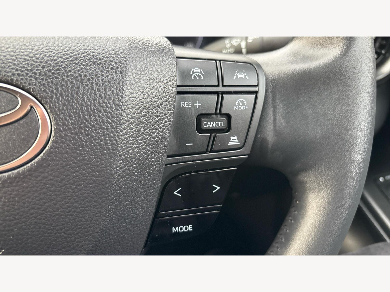 Used Toyota C-HR for sale - 77230341: Photo 25