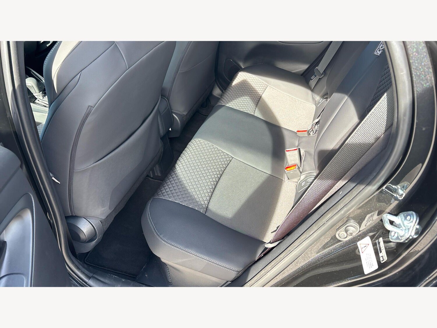 Used Toyota Yaris 2025 for sale - 77939853: Photo 15