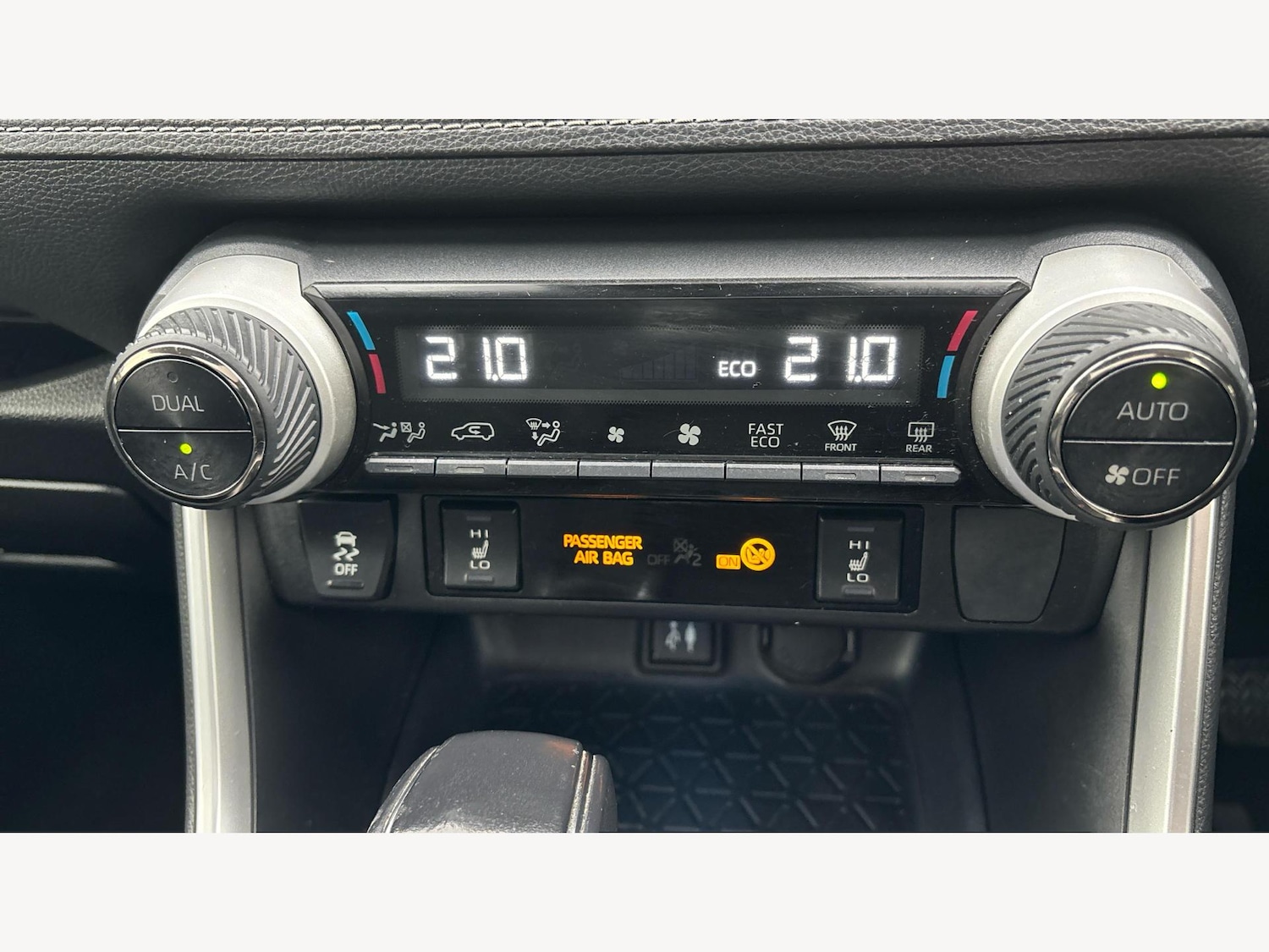 Used Toyota RAV4 2019 for sale - 76549933: Photo 23