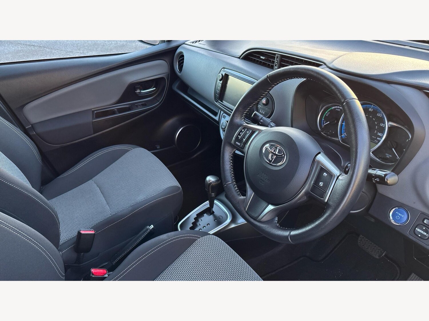 Used Toyota Yaris 2015 for sale - 76824938: Photo 13