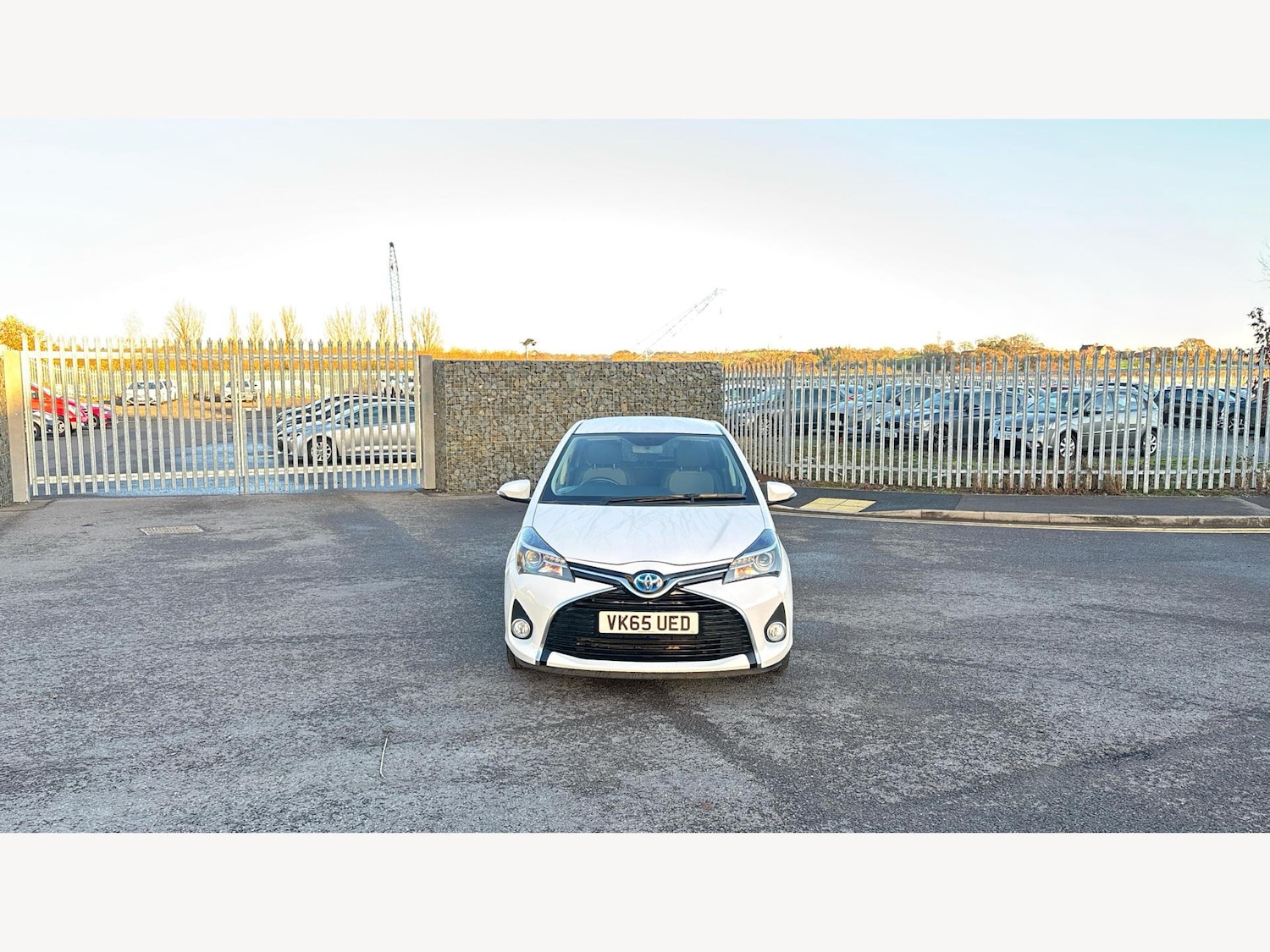 Used Toyota Yaris 2015 for sale - 76824938: Photo 17