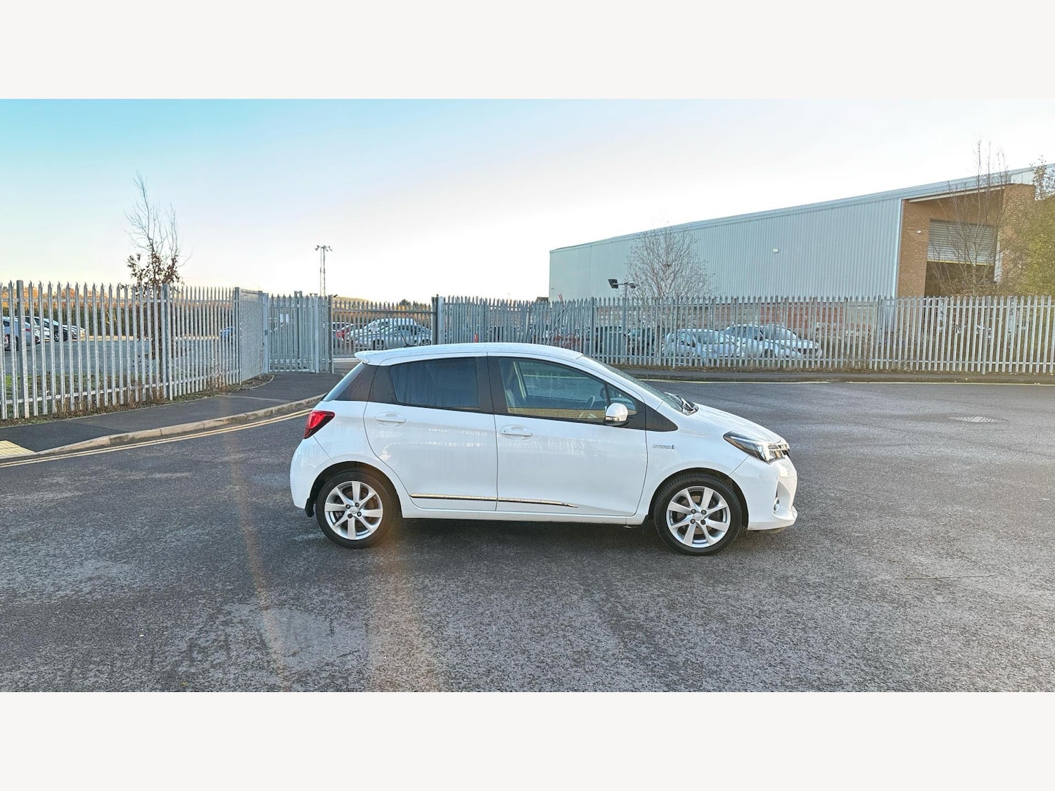 Used Toyota Yaris 2015 for sale - 76824938: Photo 18