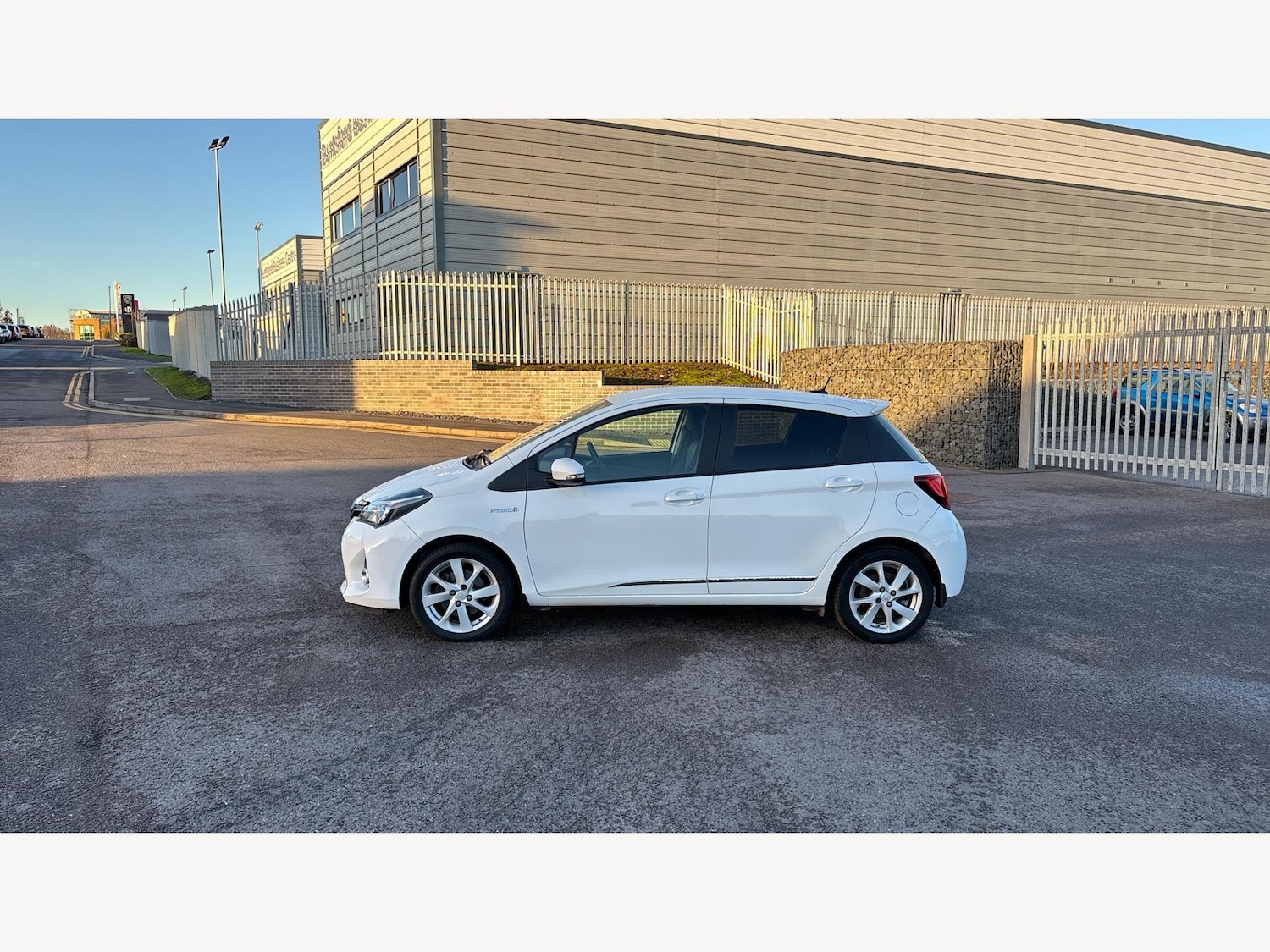 Used Toyota Yaris 2015 for sale - 76824938: Photo 19