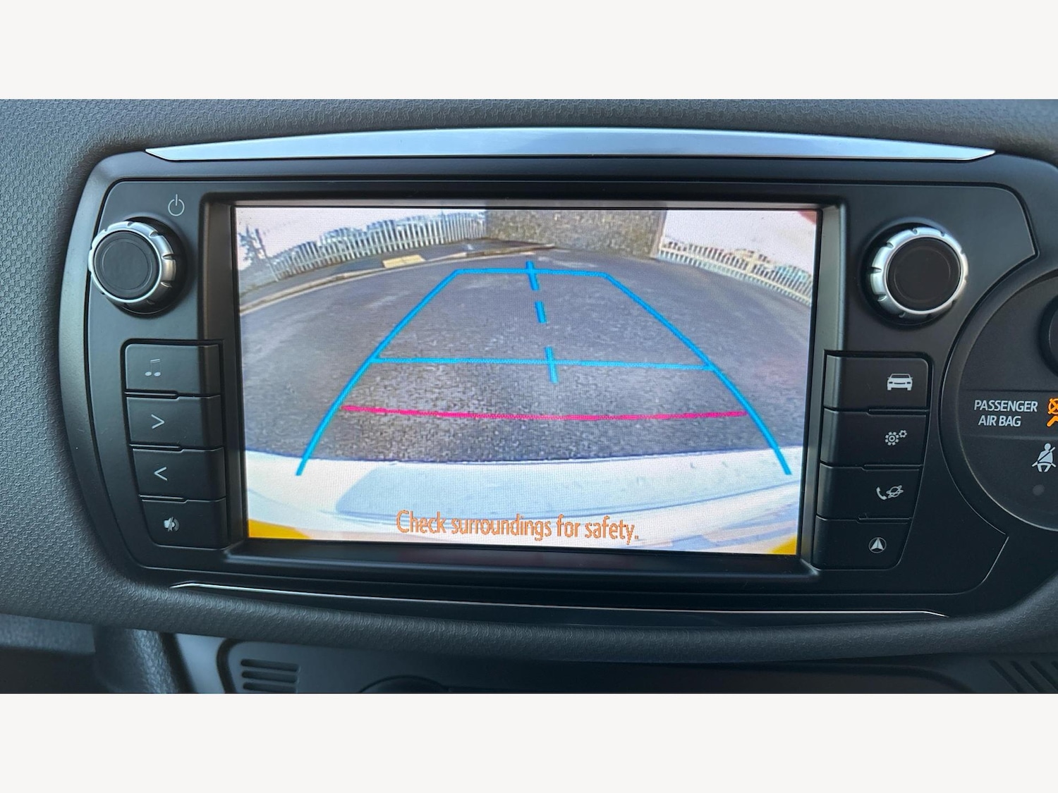 Used Toyota Yaris 2015 for sale - 76824938: Photo 26