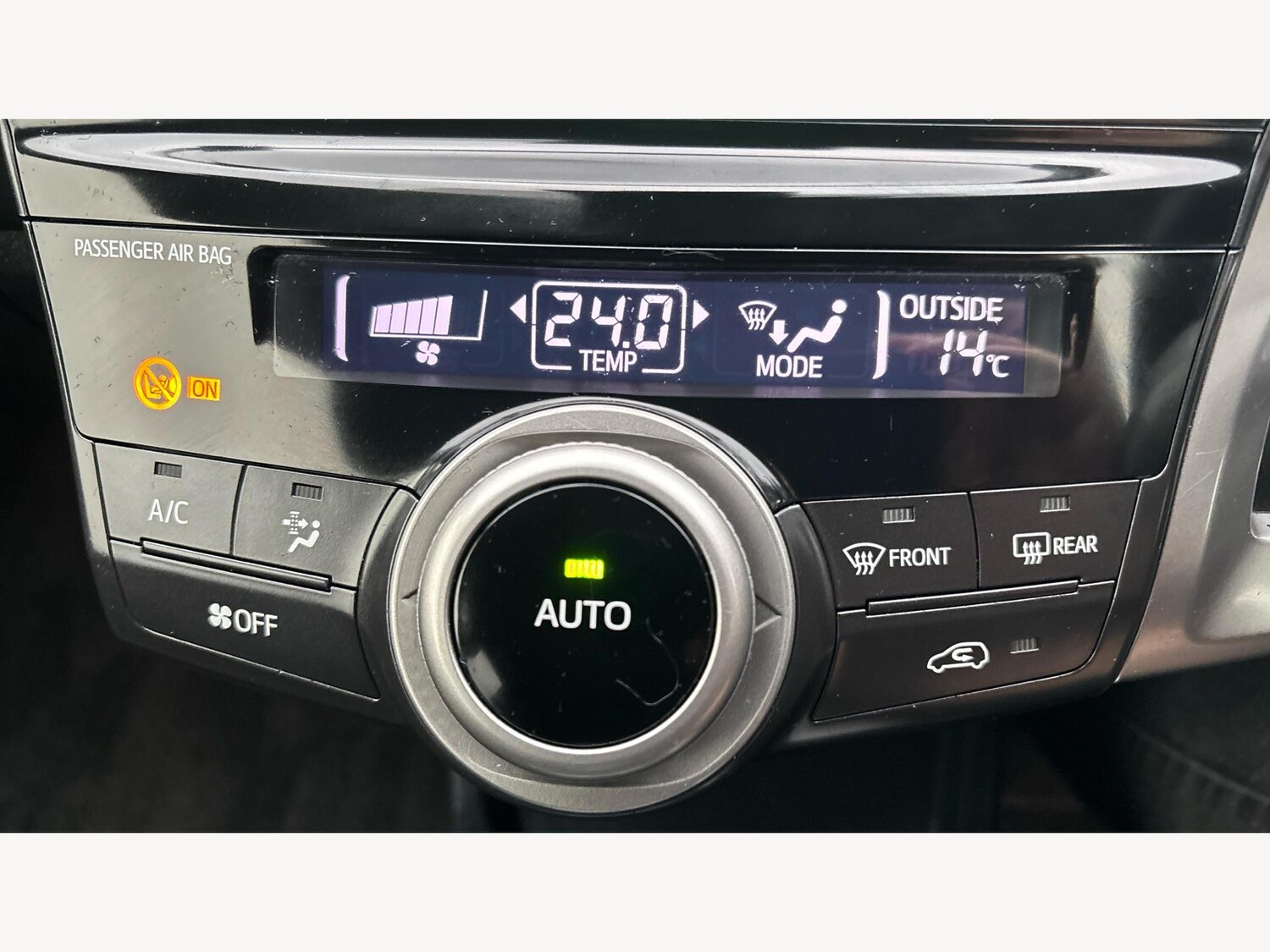 Used Toyota Prius+ 2020 for sale - 76953094: Photo 23