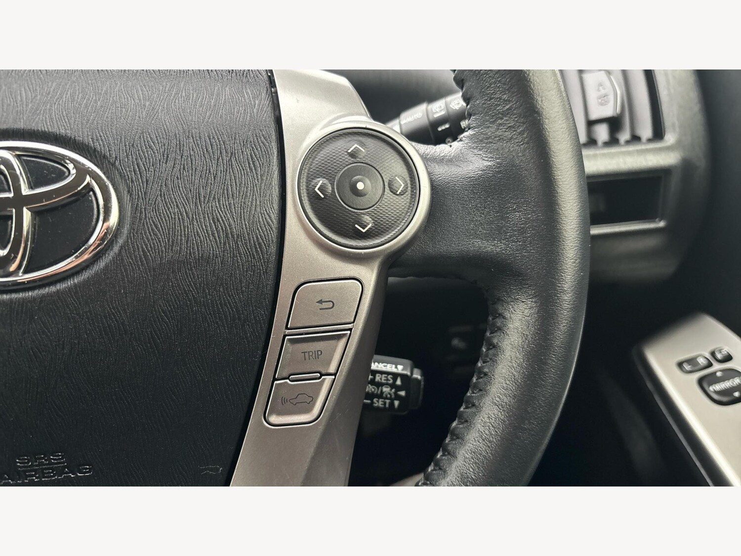 Used Toyota Prius+ 2020 for sale - 76953094: Photo 25