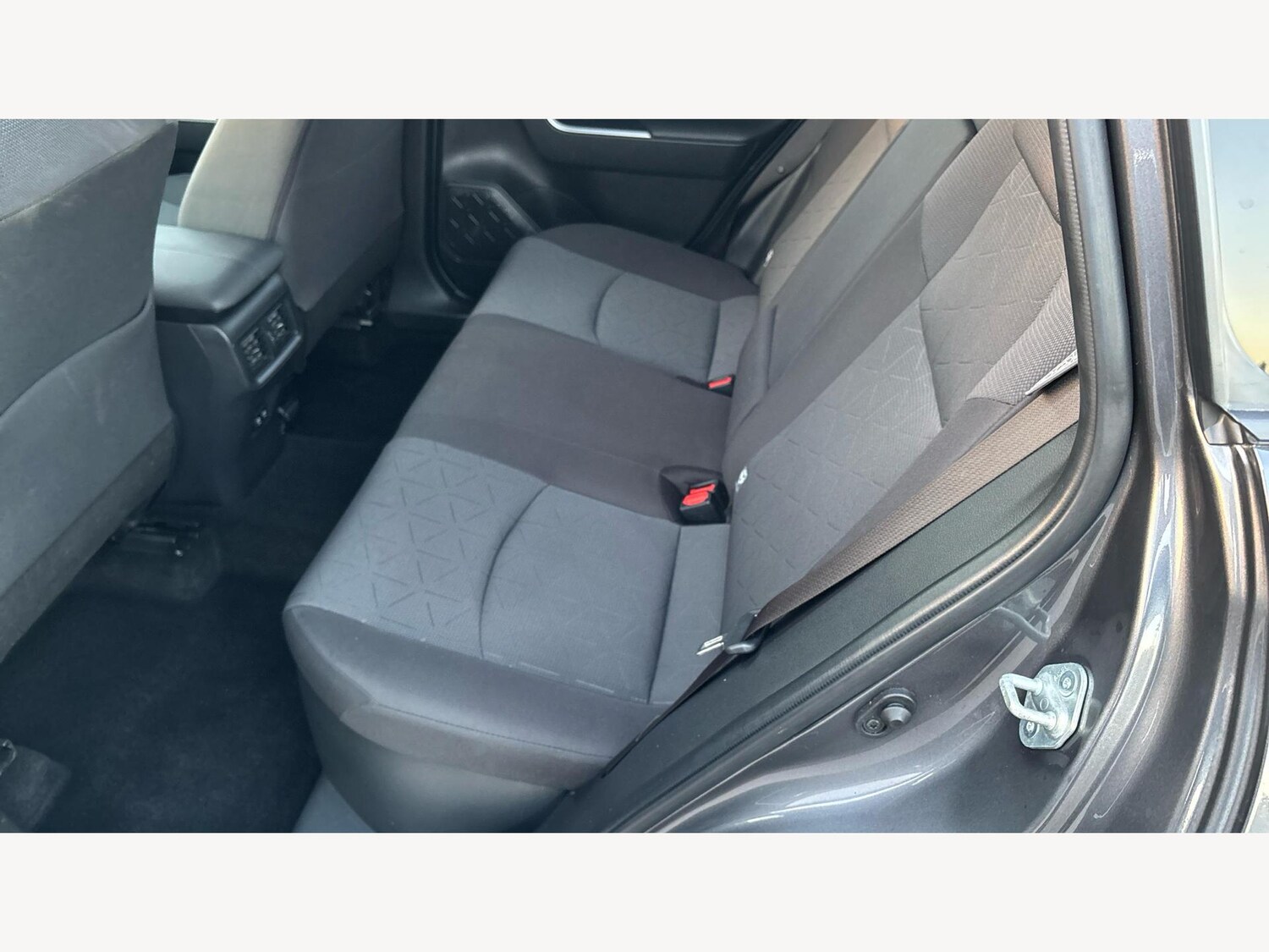 Used Toyota RAV4 2020 for sale - 76613213: Photo 15