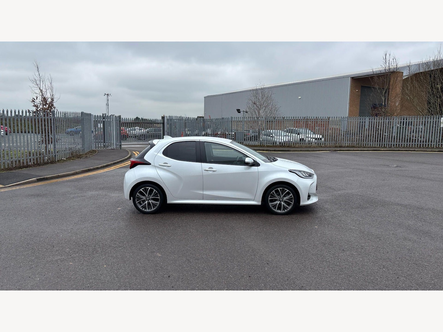 Used Toyota Yaris 2024 for sale - 77645881: Photo 18