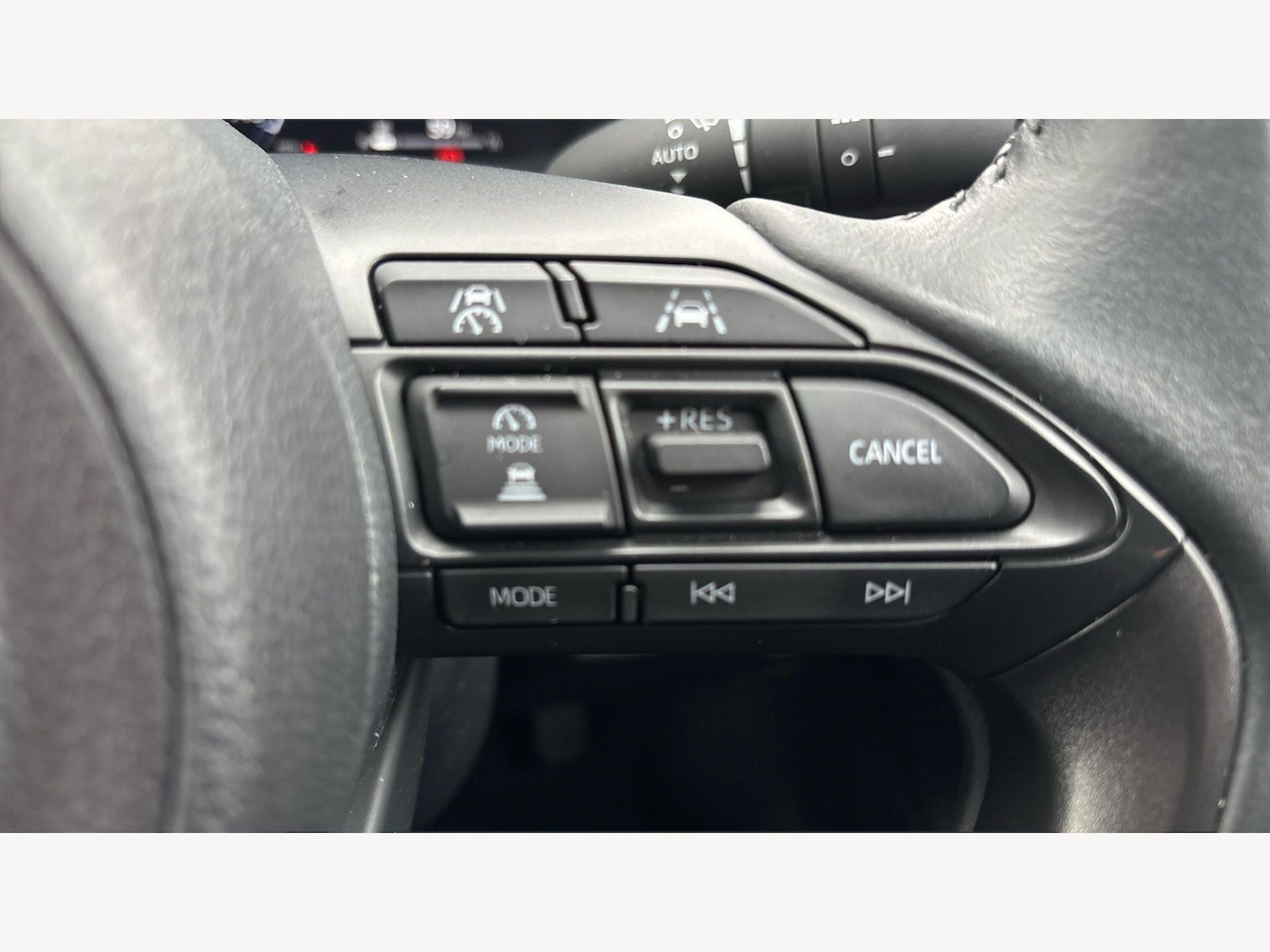 Used Toyota Yaris 2024 for sale - 77645881: Photo 25