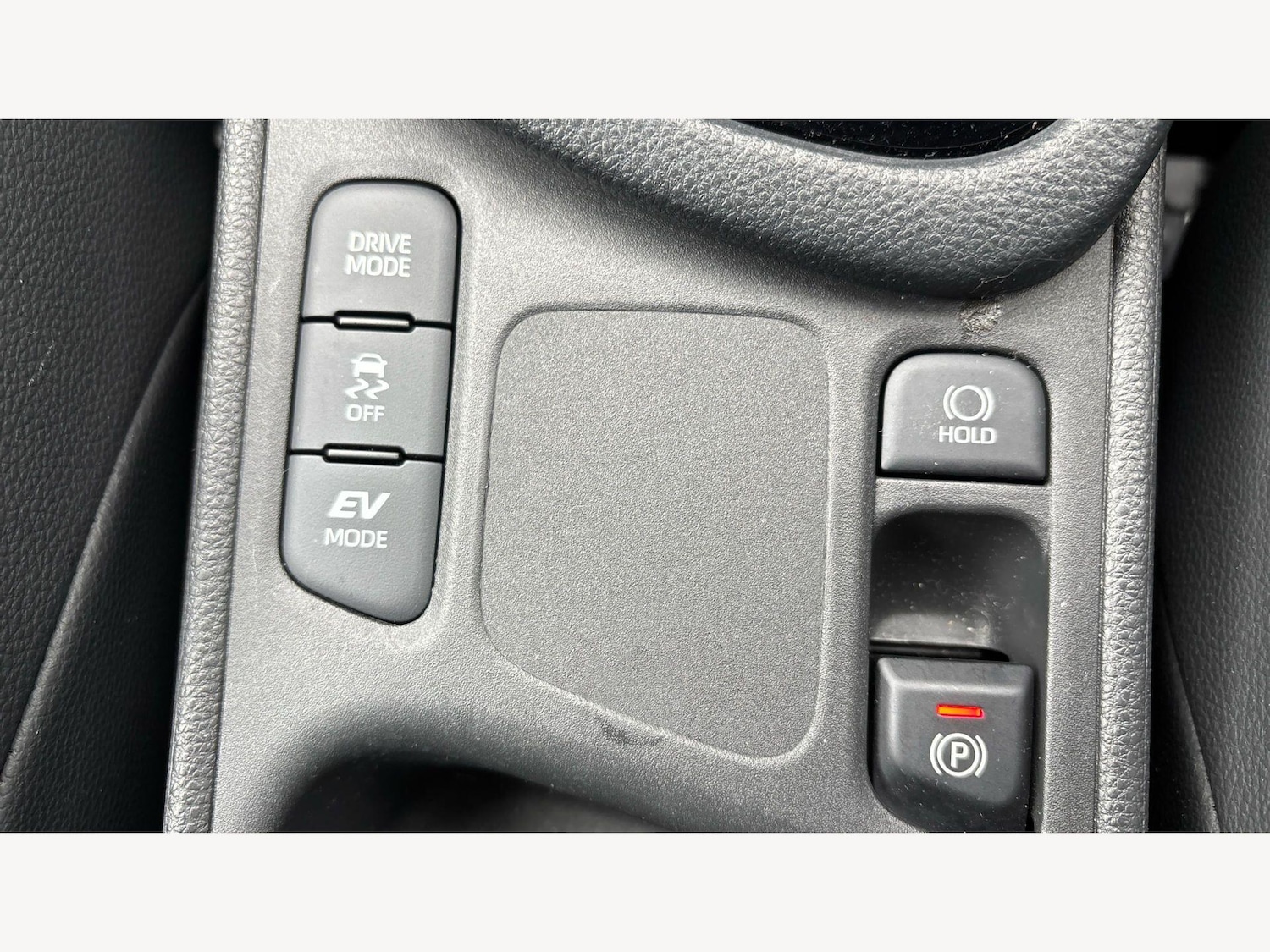 Used Toyota Yaris 2024 for sale - 77645881: Photo 26