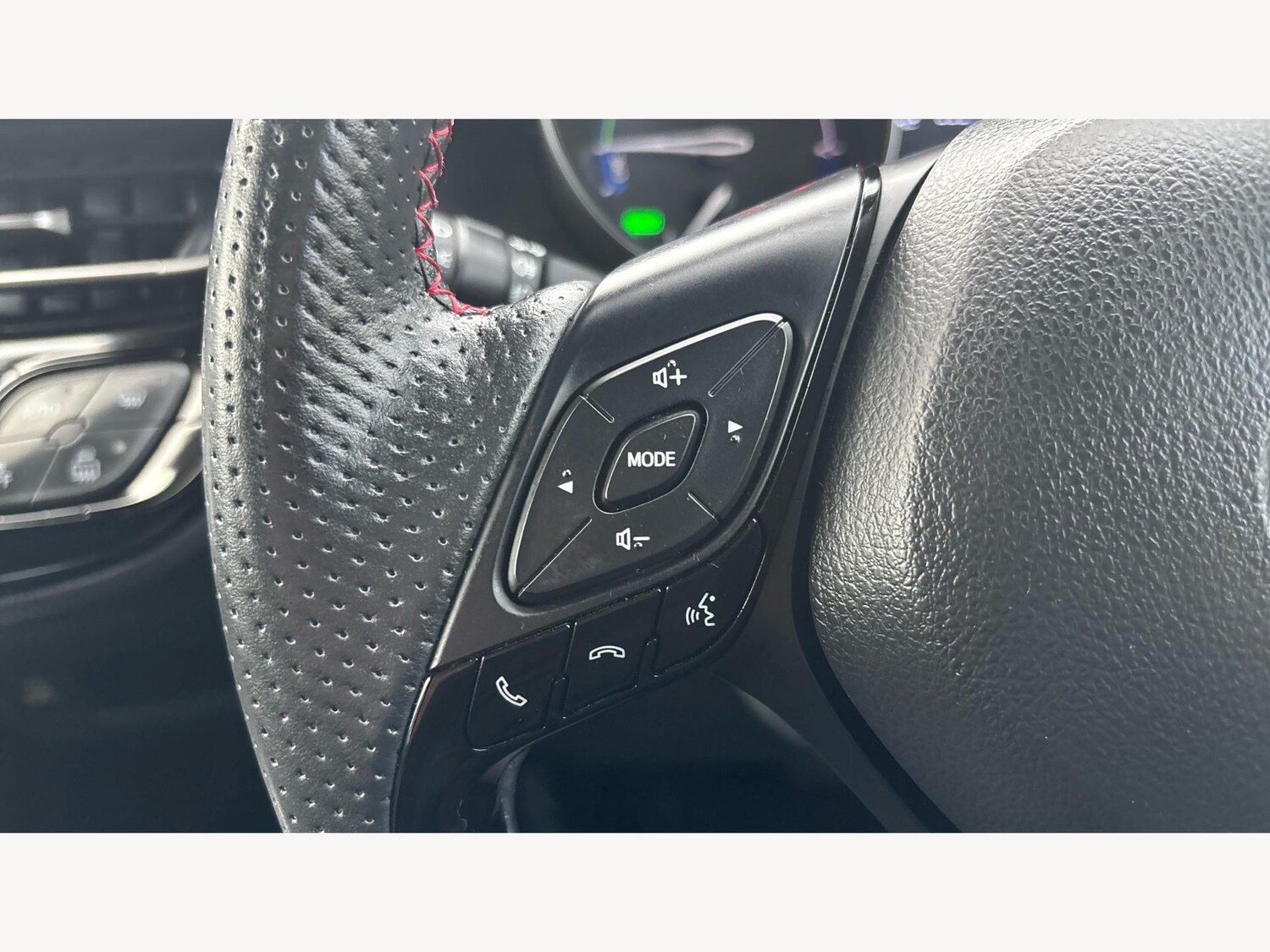 Used Toyota C-HR 2022 for sale - 77119847: Photo 24