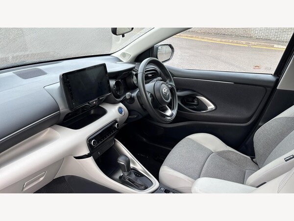 Used Toyota Yaris 2023 for sale - 76259527: Photo 12