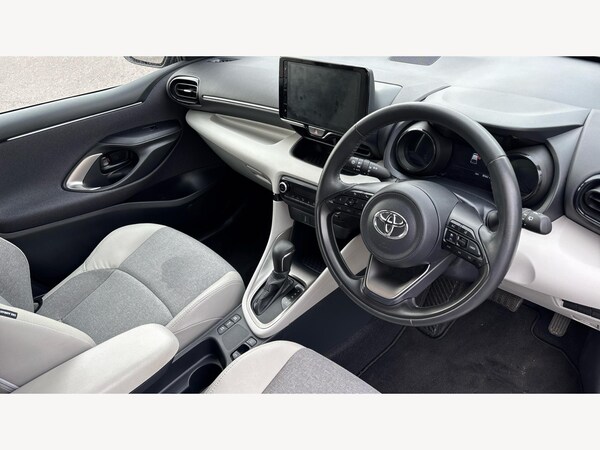 Used Toyota Yaris 2023 for sale - 76259527: Photo 13