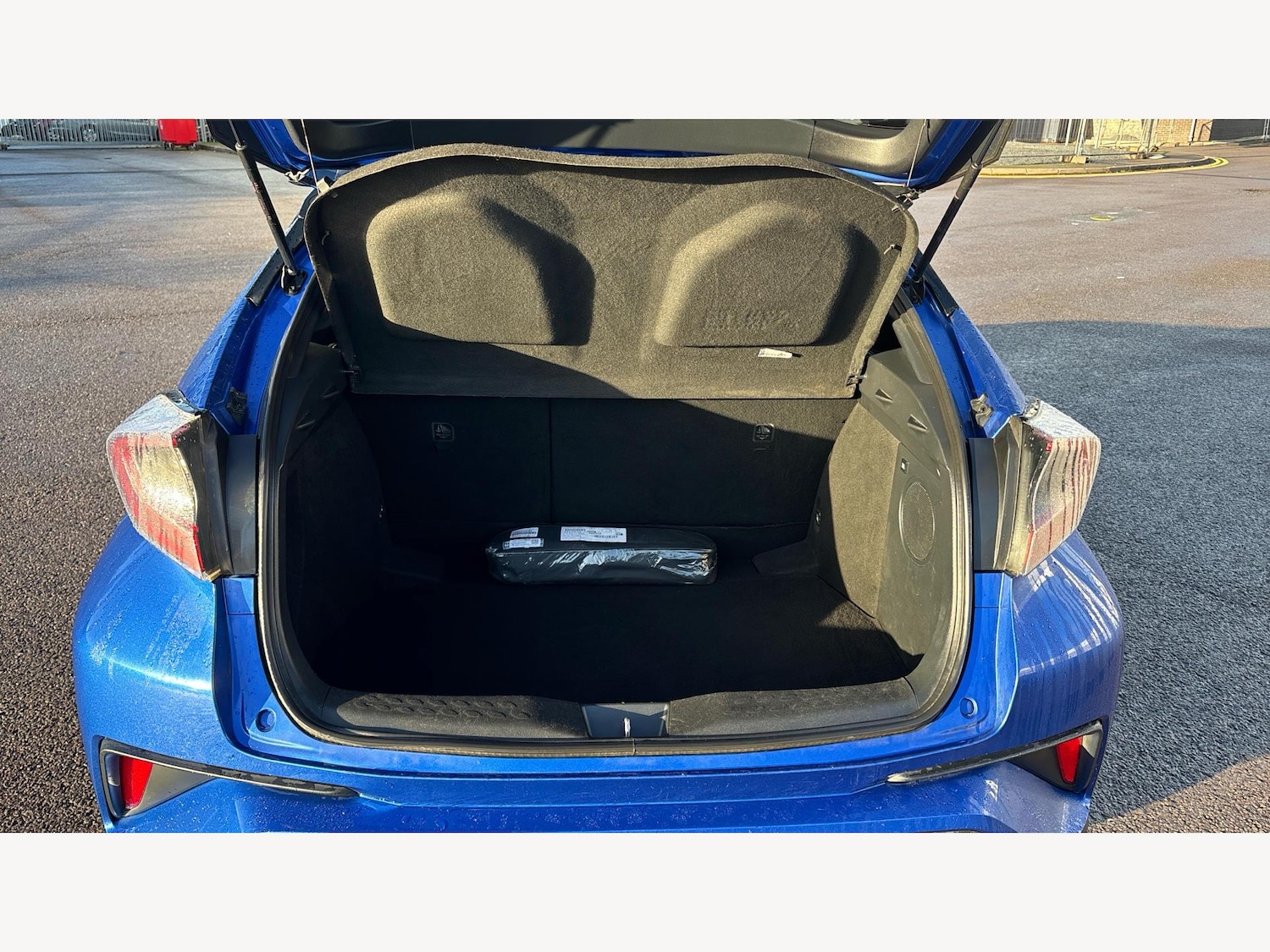 Used Toyota C-HR 2018 for sale - 76952533: Photo 16