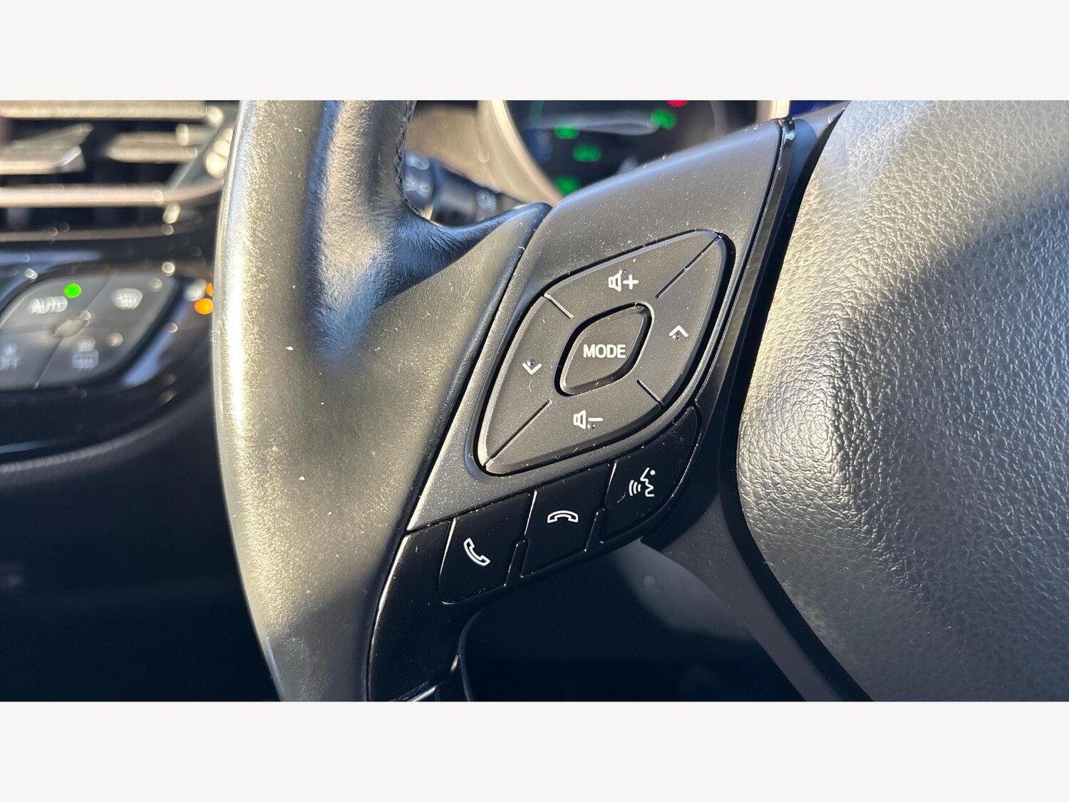 Used Toyota C-HR 2018 for sale - 76952533: Photo 24