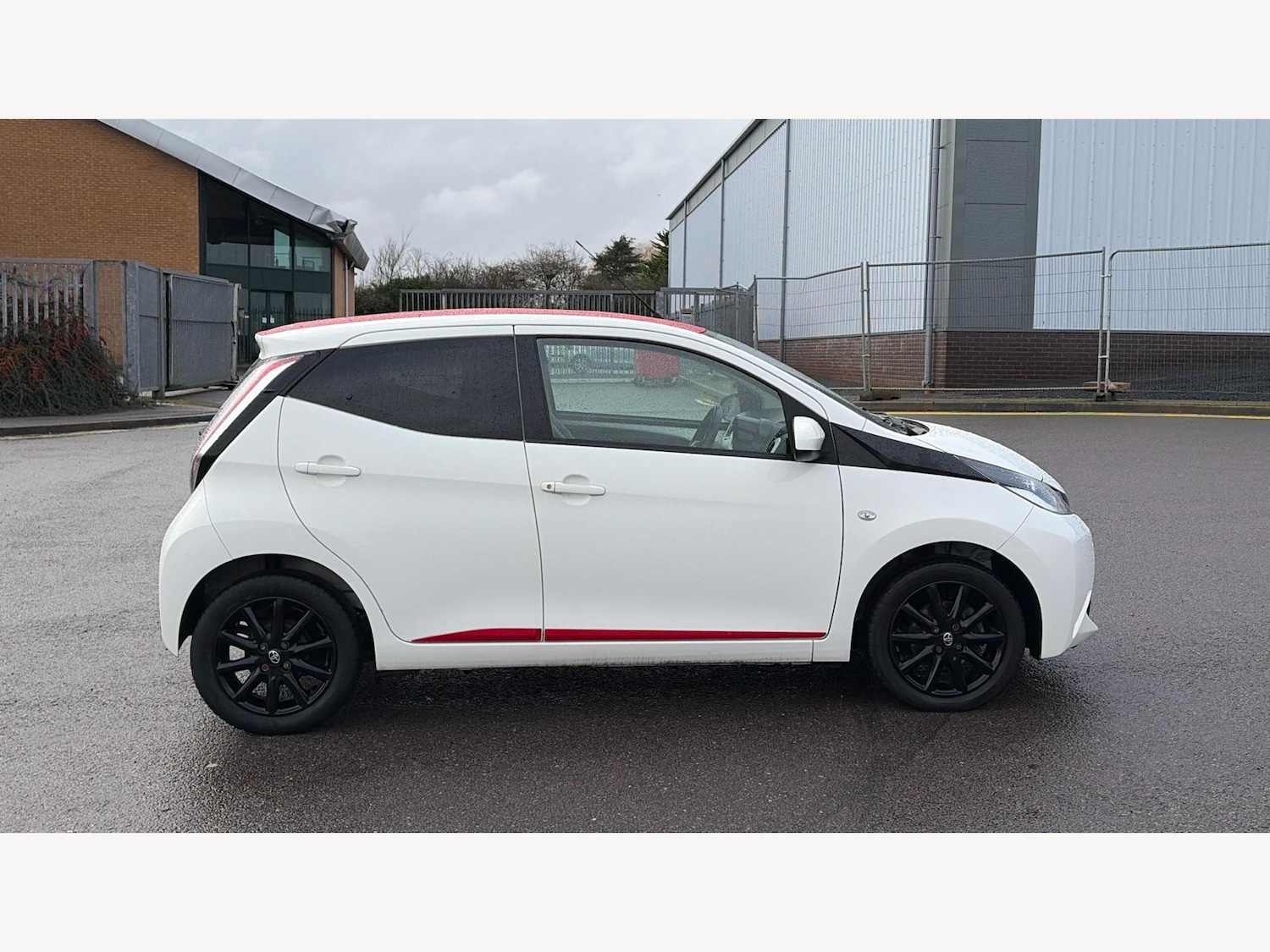 Used Toyota AYGO for sale - 77412056: Photo 18