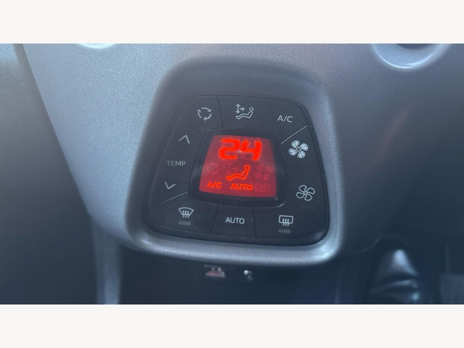 Used Toyota AYGO 2019 for sale - 77066520: Photo 23