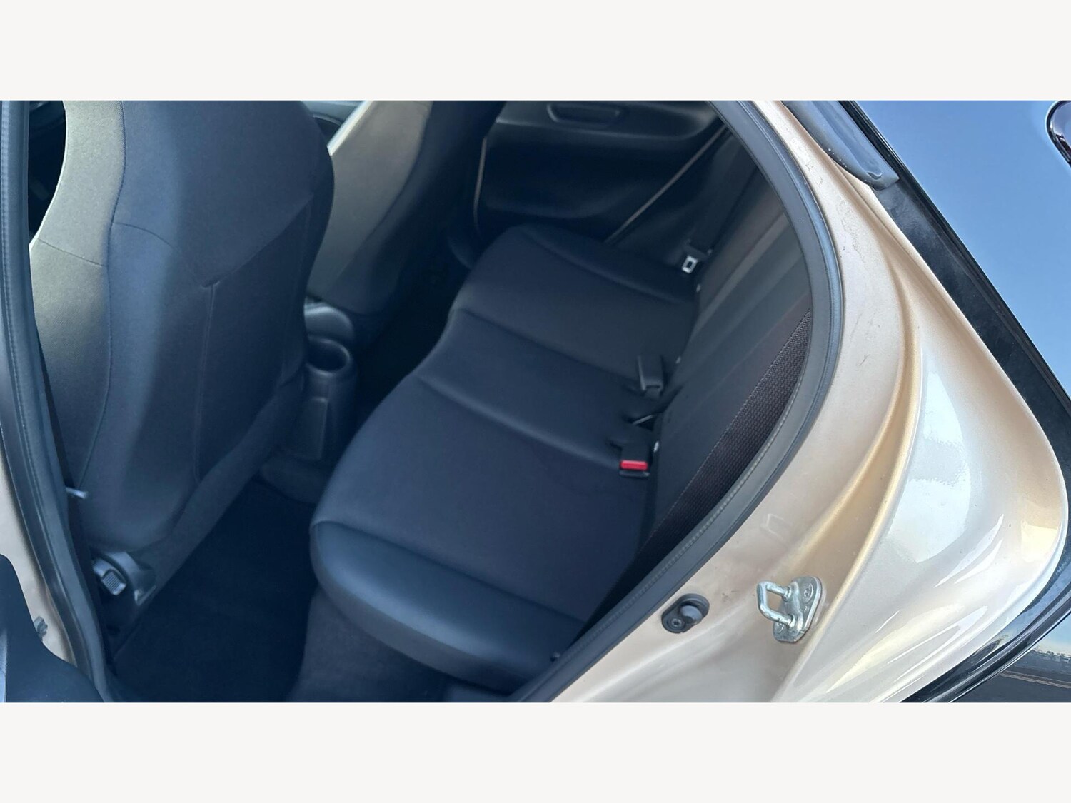 Used Toyota Aygo X 2022 for sale - 77144425: Photo 15