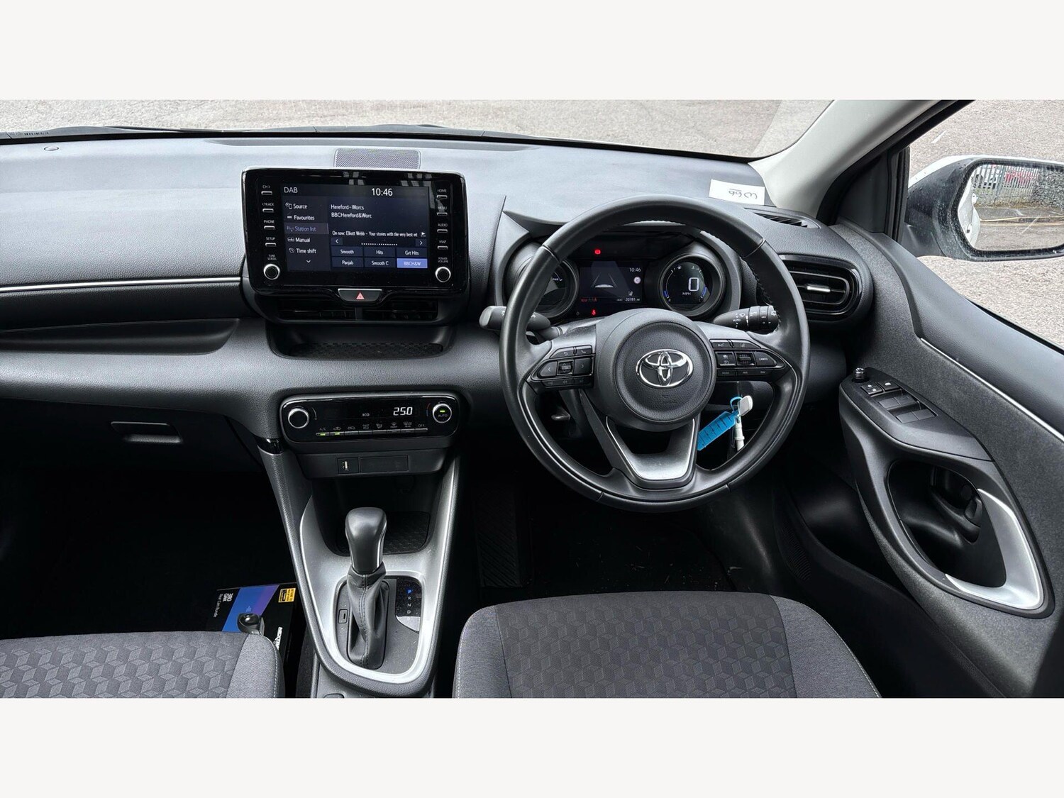 Used Toyota Yaris for sale - 77824497: Photo 7
