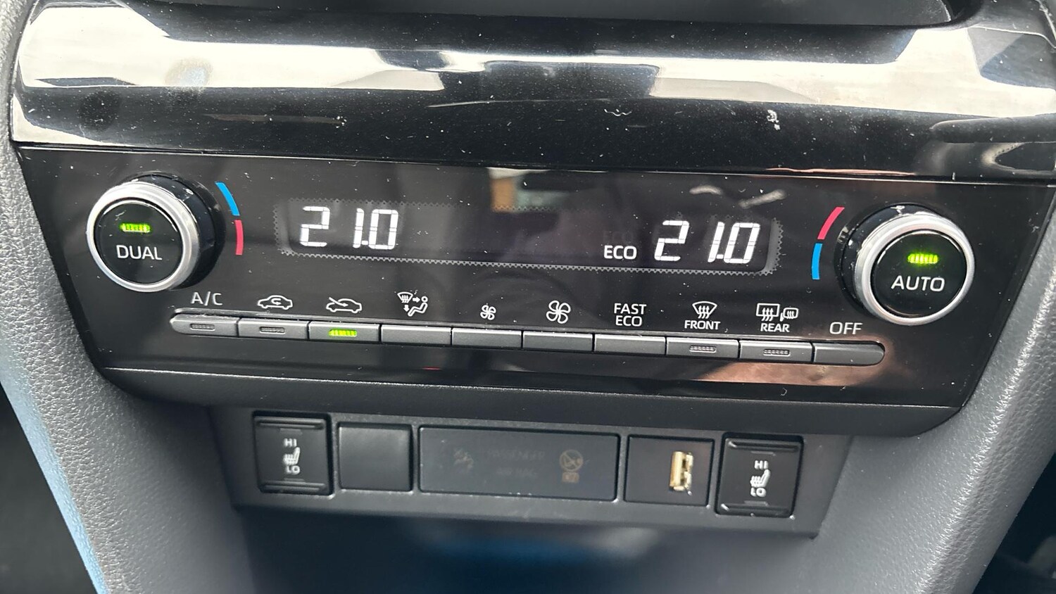 Used Toyota Yaris Cross 2022 for sale - 76456683: Photo 23