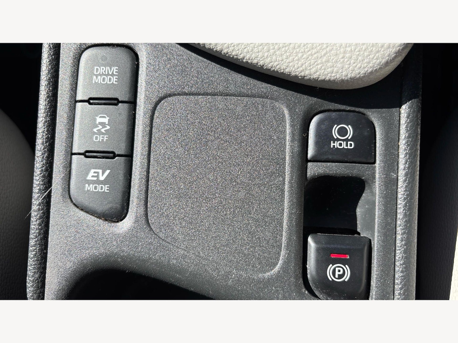 Used Toyota Yaris for sale - 77958026: Photo 26