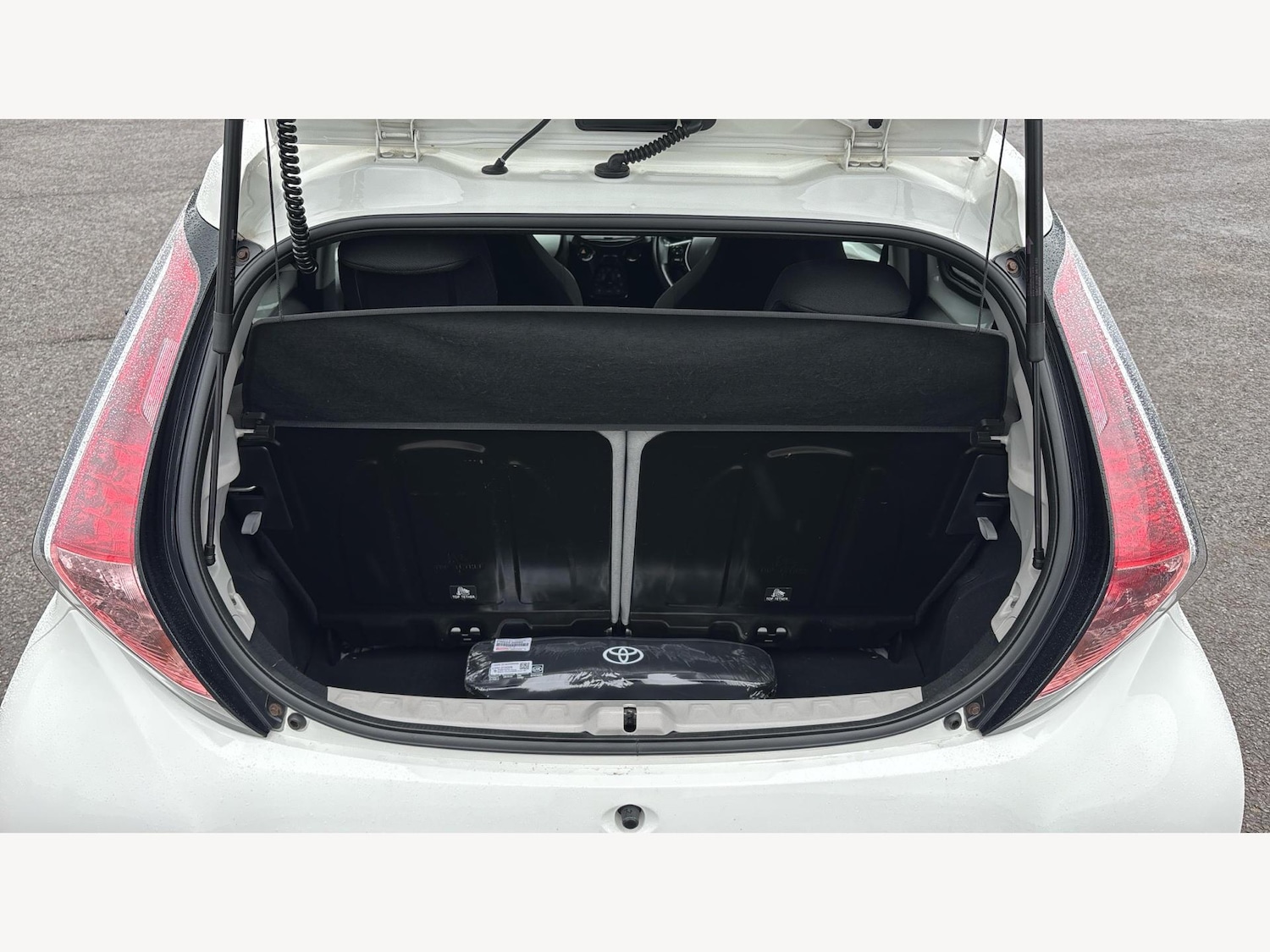 Used Toyota AYGO 2018 for sale - 76457390: Photo 16