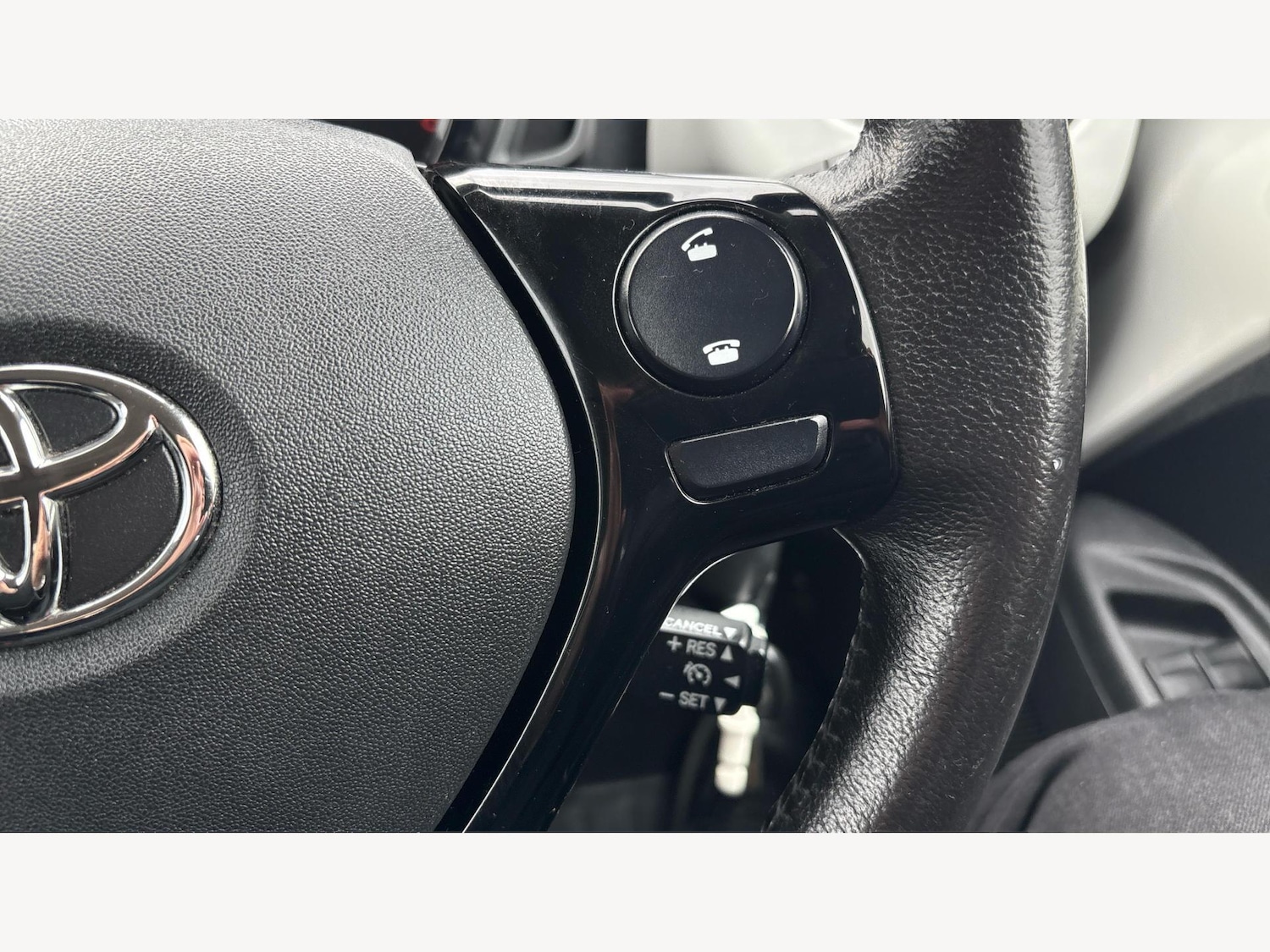 Used Toyota AYGO 2018 for sale - 76457390: Photo 25