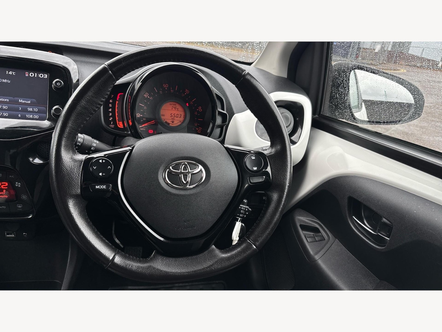 Used Toyota AYGO 2018 for sale - 76457390: Photo 8